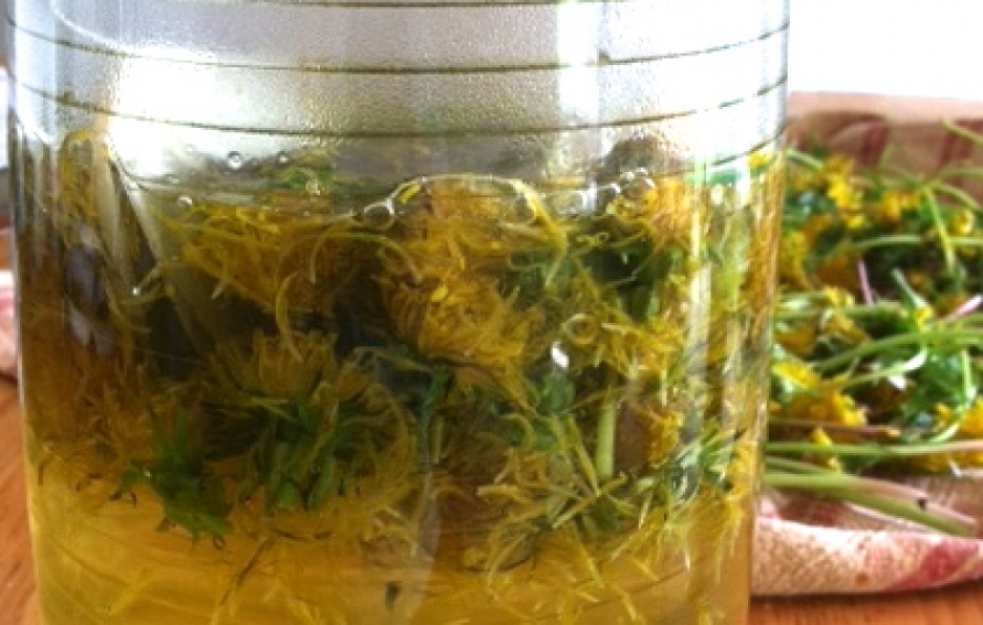 Acest ulei are o putere incredibilă împotriva durerilor la nivelul articulațiilor, coloanei vertebrale și gâtului